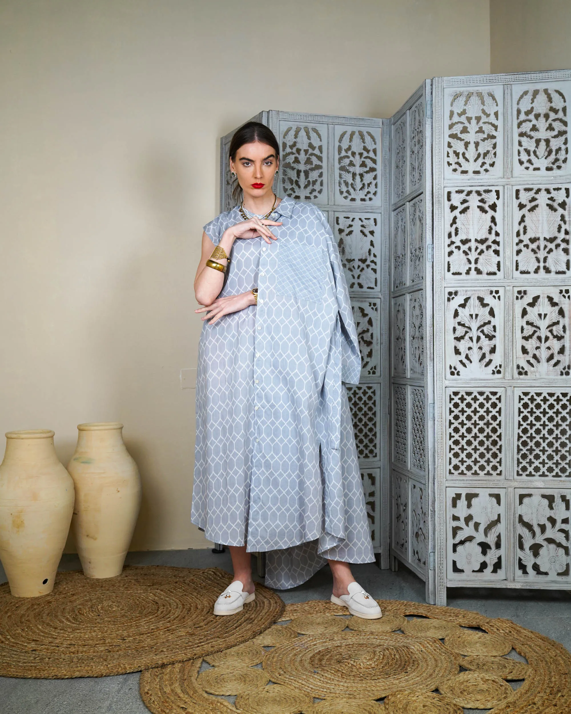 Collar Style with embroidered pocket and waist belted long sleeves with cuff embroidered cotton kaftan 2996 - قفطان