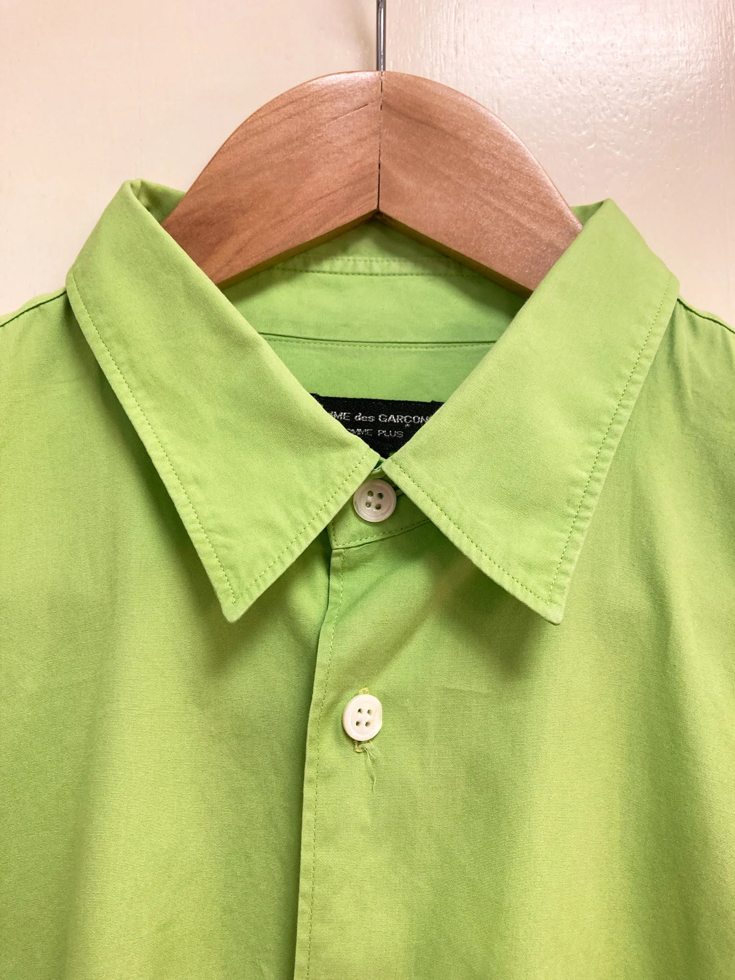 Comme des Garcons Homme Plus 1990s green cotton shirt with folded and embroidered hem