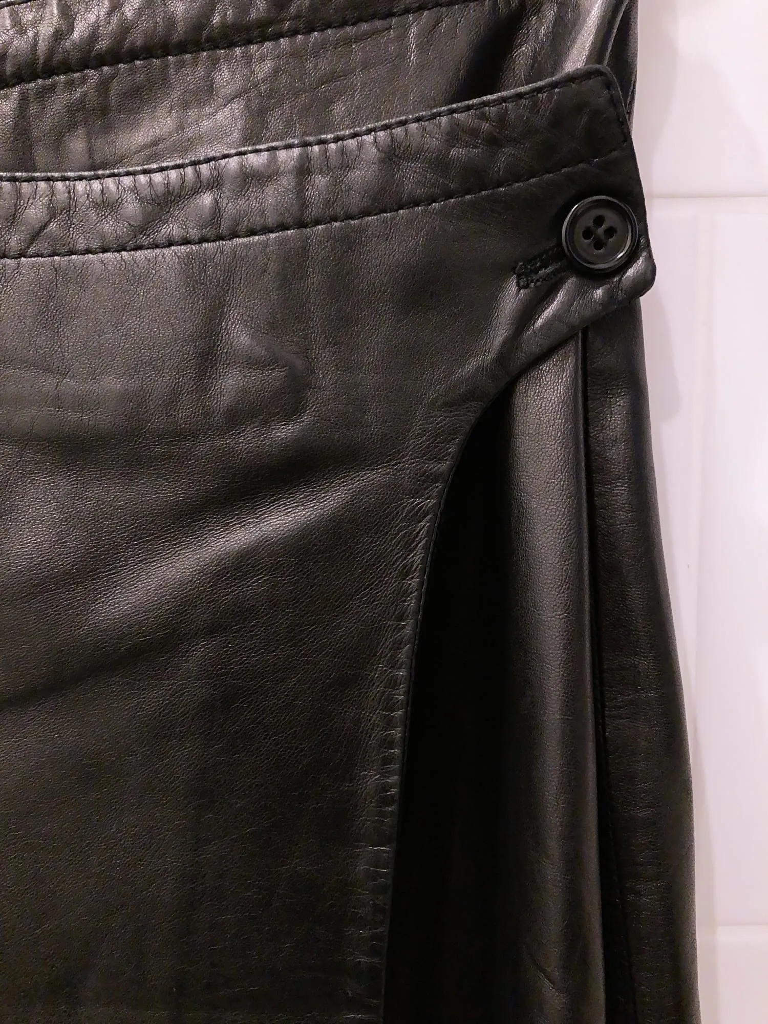 Dirk Bikkembergs 1990s 2000s black leather wrap skirt - size 42